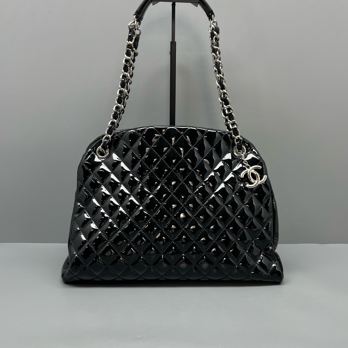 Chanel Classic Large Black Leather Silver HW Shoulder Bag Authentic Preowned Chanel Classic Large Black Leather Silver HW Shoulder Bag Authentic Preowned