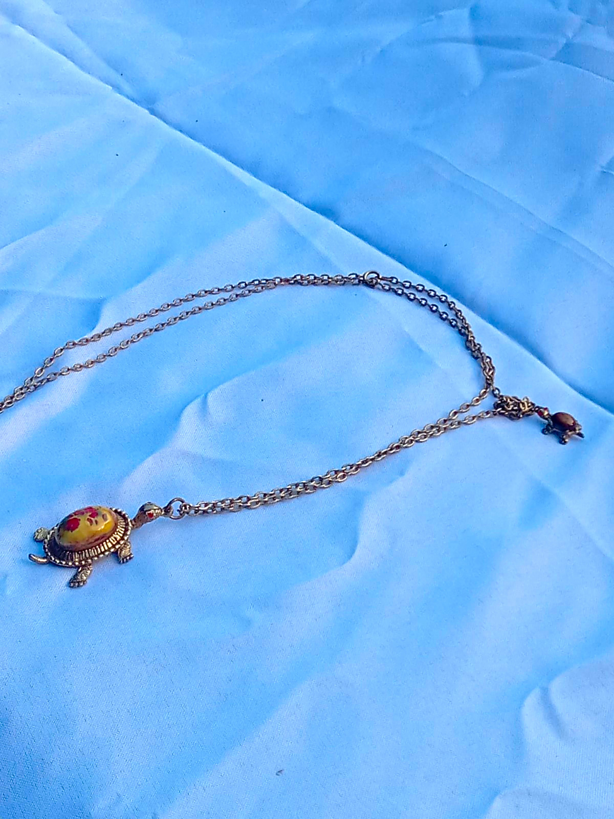 Gold Tone Metal Turtle Charm Pendant Necklace Cable Chain, Brown/Red Accents Gold Tone Metal Turtle Charm Pendant Necklace Cable Chain, Brown/Red Accents