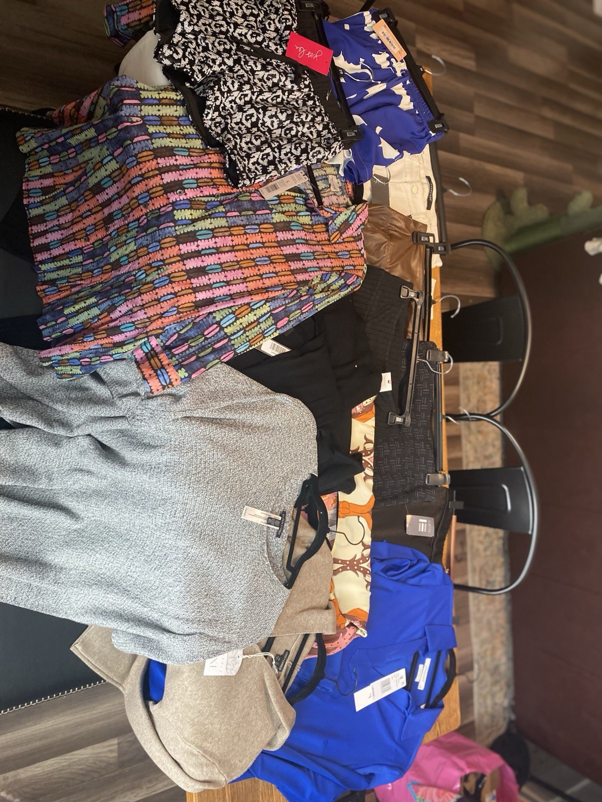 Reseller wholesale bundle 25+ pcs woman S/M Vineyard vines, Liverpool, and more Reseller wholesale bundle 25+ pcs woman S/M Vineyard vines, Liverpool, and more