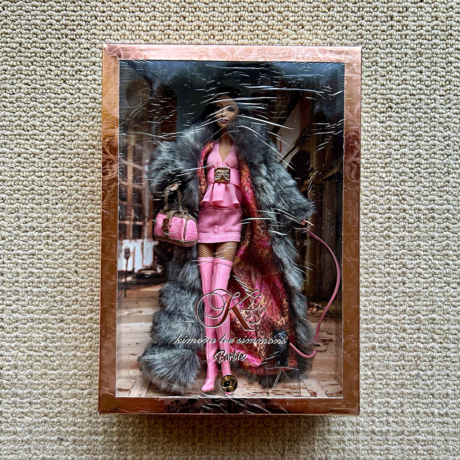 2008 Barbie Collector x Kimora Lee Simmons Gold Label Doll Mattel NRFB 2008 Barbie Collector x Kimora Lee Simmons Gold Label Doll Mattel NRFB