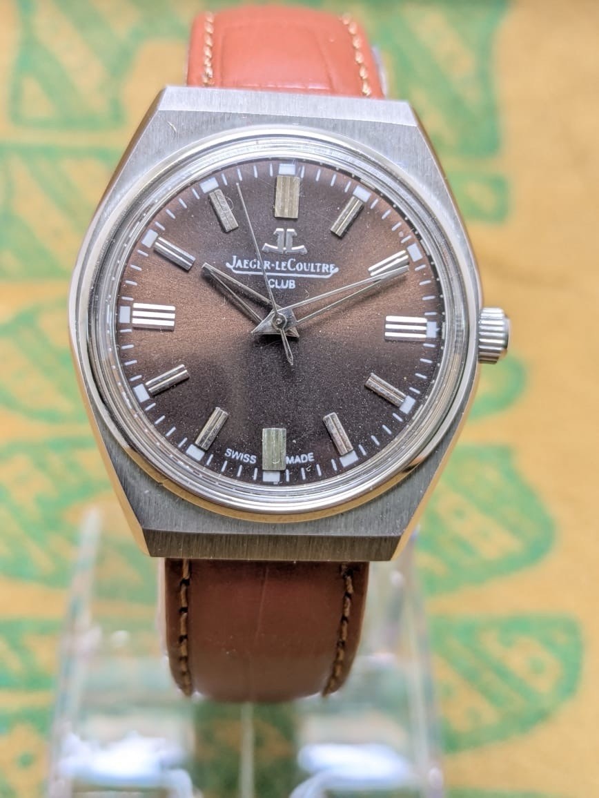 Vintage Jaeger-LeCoultre 17 Jewels Manual Winding Swiss Made Men’s Watch Vintage Jaeger-LeCoultre 17 Jewels Manual Winding Swiss Made Men’s Watch