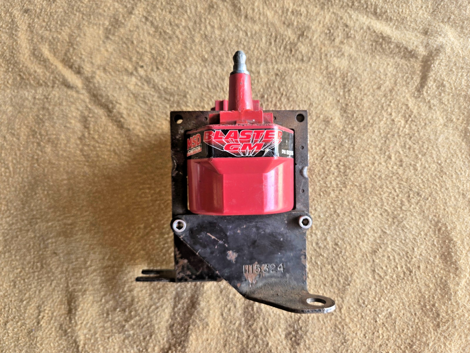 MSD 8226 GM External High Performance HEI Ignition Coil with mounting bracket MSD 8226 GM External High Performance HEI Ignition Coil with mounting bracket