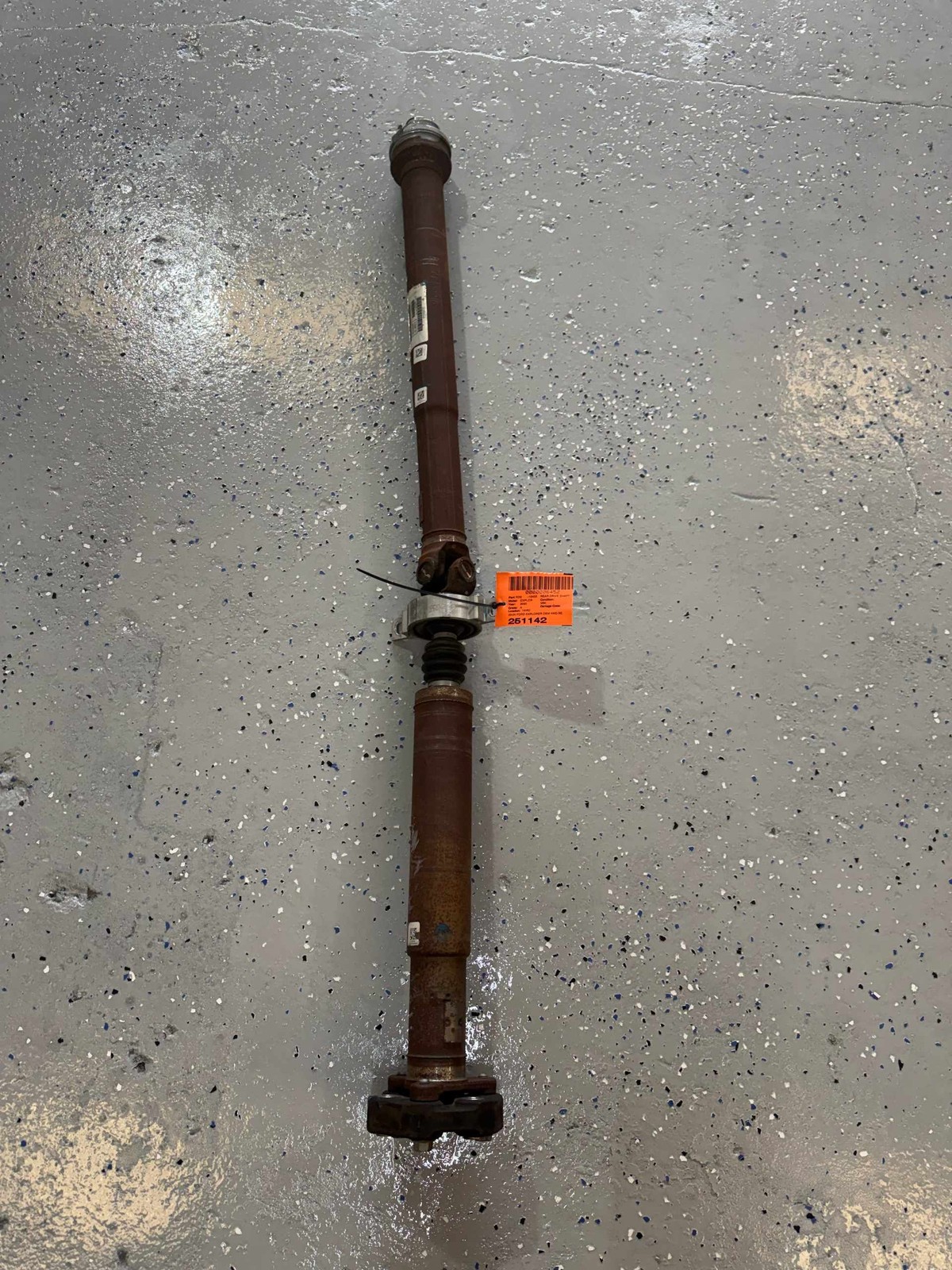 20-24 FORD EXPLORER OEM 4WD REAR DRIVESHAFT DRIVE SHAFT PROPELLER L1M3-4K145-CD 20-24 FORD EXPLORER OEM 4WD REAR DRIVESHAFT DRIVE SHAFT PROPELLER L1M3-4K145-CD