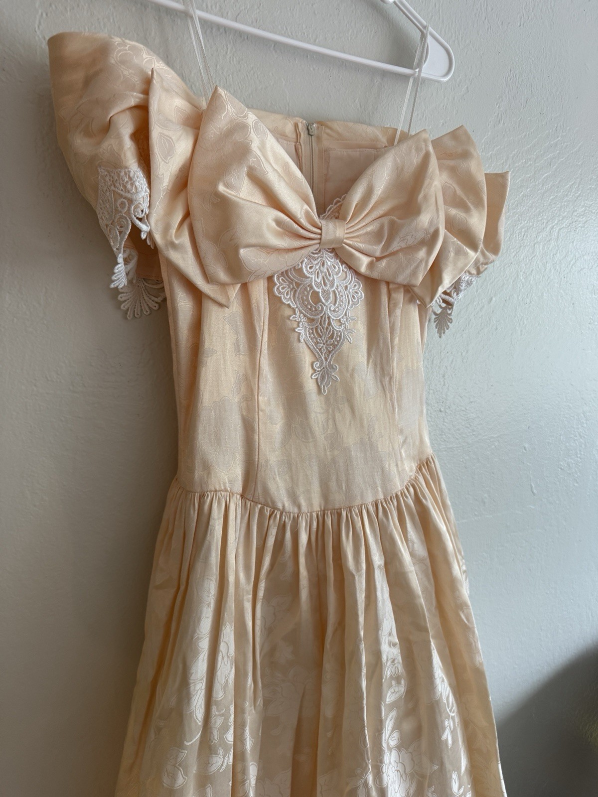 Vtg 80s Scott McClintock Peach Damask Satin Prom Dress Off Shoulder Bow Gown XS