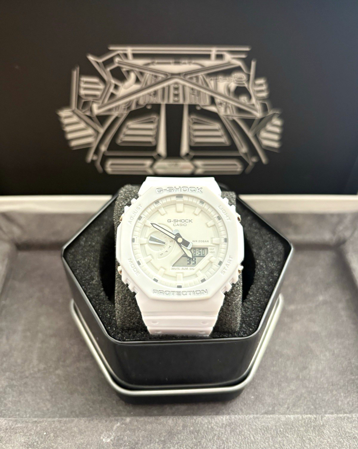 Casio G-SHOCK Analog/Digital 200m White Resin Octagon 45mm w/Box Papers Casio G-SHOCK Analog/Digital 200m White Resin Octagon 45mm w/Box Papers
