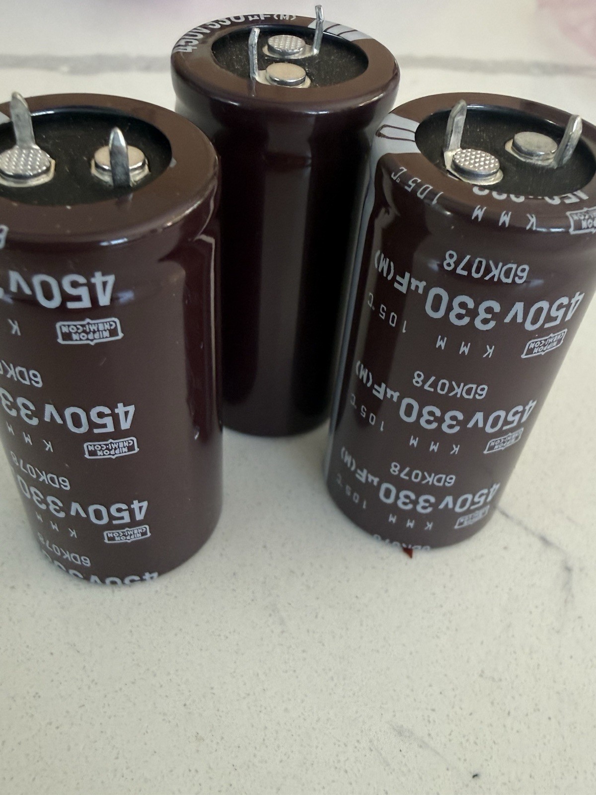 aluminum electrolytic capacitor 330uf 450 V (3 PCs)NIPPON CHEMI-CON 25X50mm