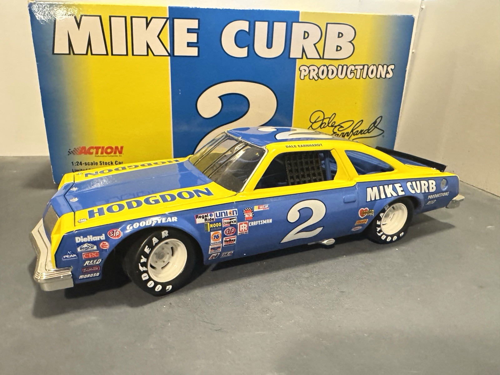 Action Dale Earnhardt #2 1980 Olds 442 Mike Curb 1/24 NASCAR Diecast Action Dale Earnhardt #2 1980 Olds 442 Mike Curb 1/24 NASCAR Diecast