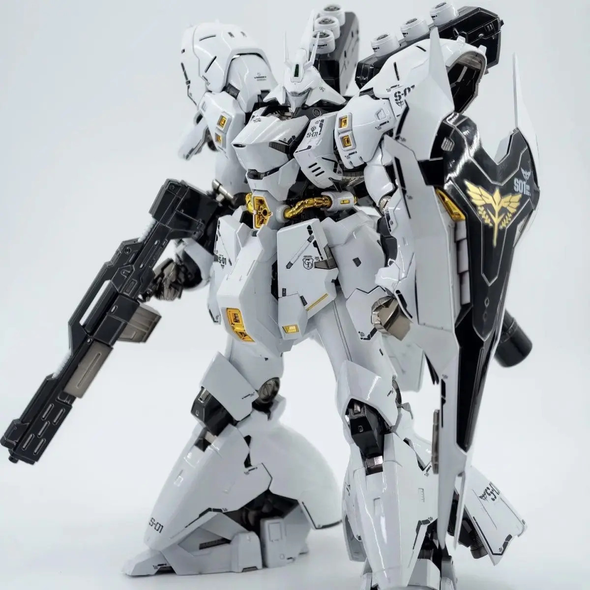 RG 1/144 MSN-04 Sazabi White Star Model Kit Action Figure Mecha Collectible Gift RG 1/144 MSN-04 Sazabi White Star Model Kit Action Figure Mecha Collectible Gift