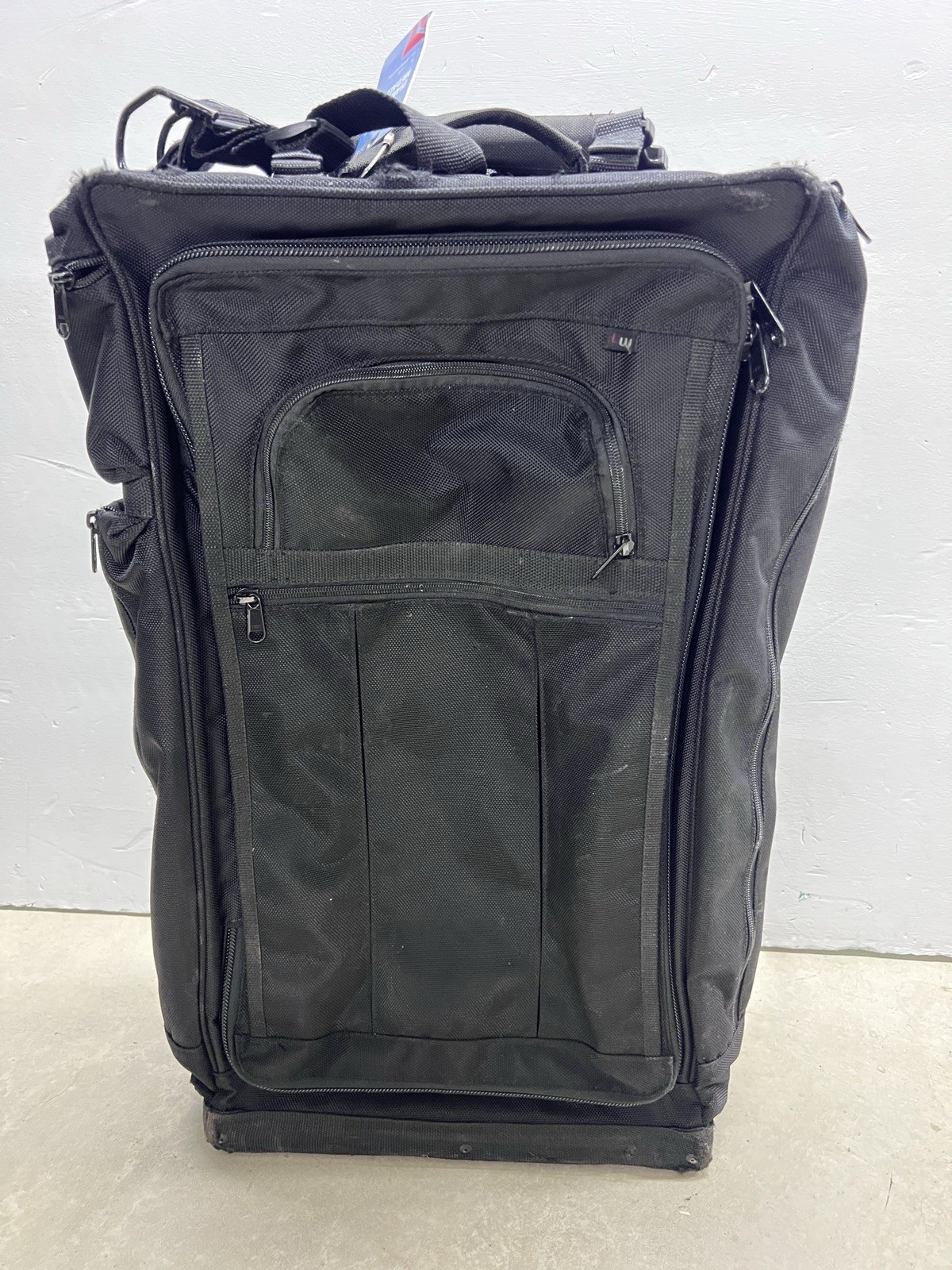 LuggageWorks Stealth Air 22\
