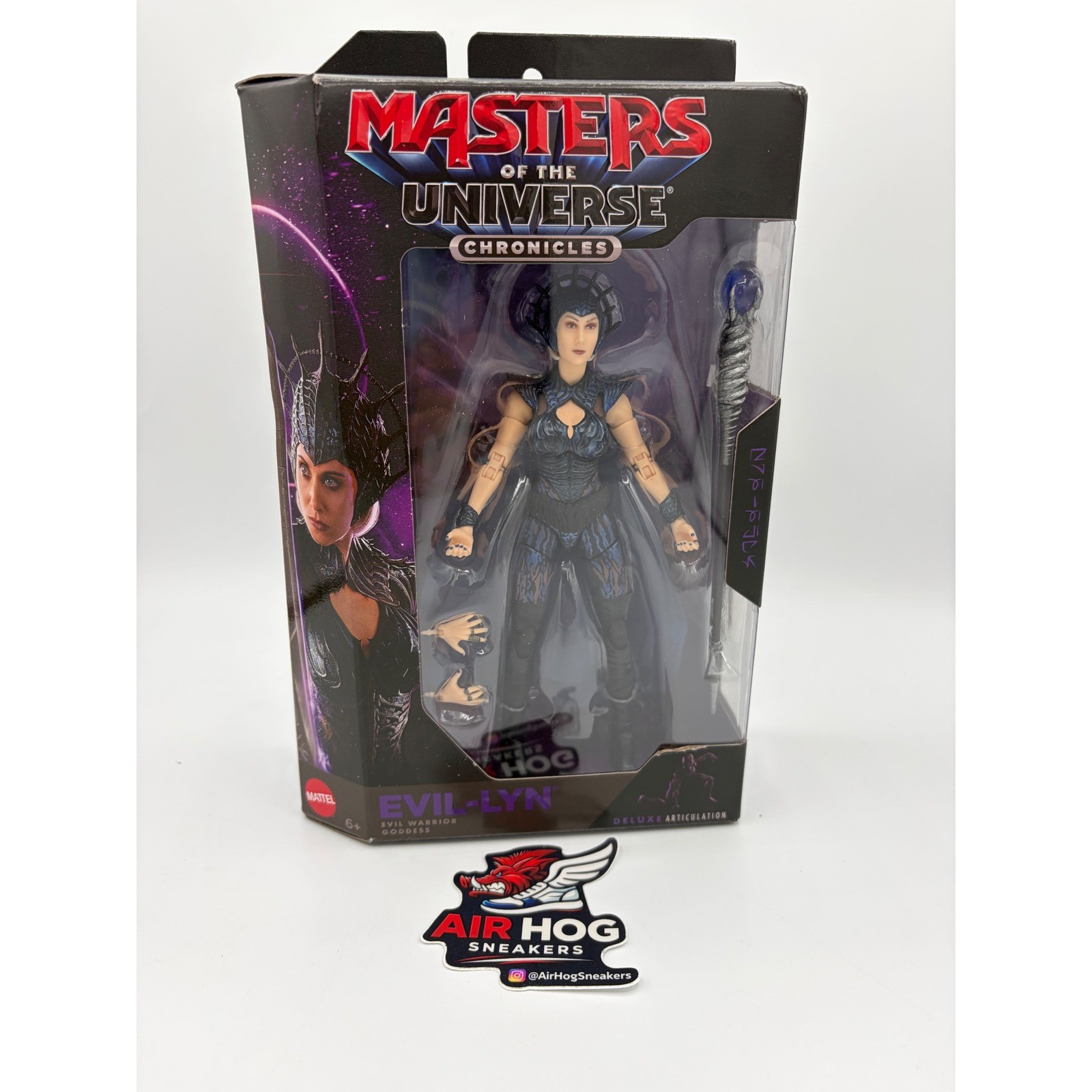 Mattel Masters of the Universe Chronicles Evil-Lyn Action Figure Deluxe Goddess