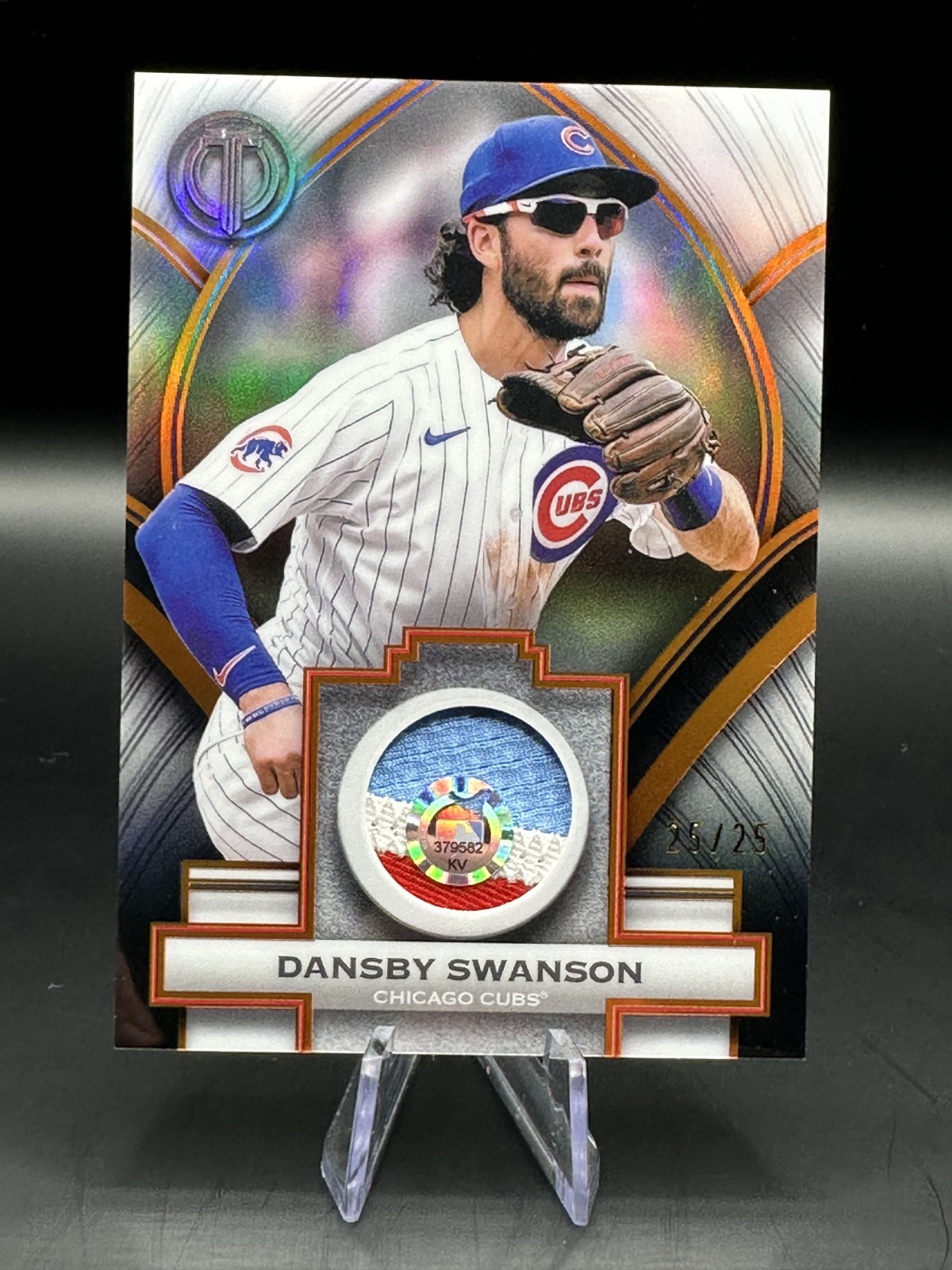 Dansby Swanson Cubs Three-Color Relic 25/25 BOOKEND - 2026 Topps Tribute