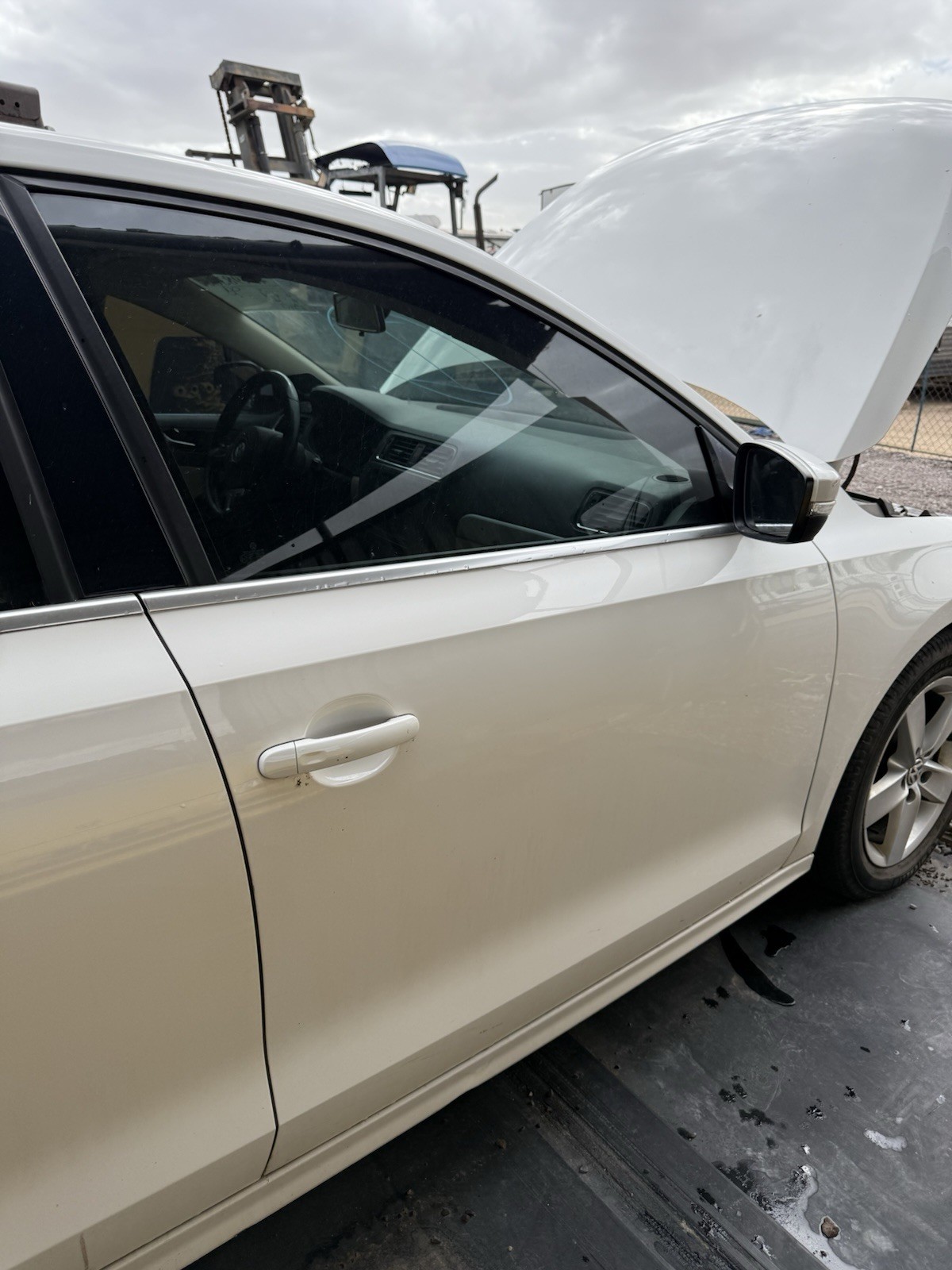 2011-2018 Volkswagen Jetta Golf Passenger Driver Front & Rear Doors OEM WHITE 