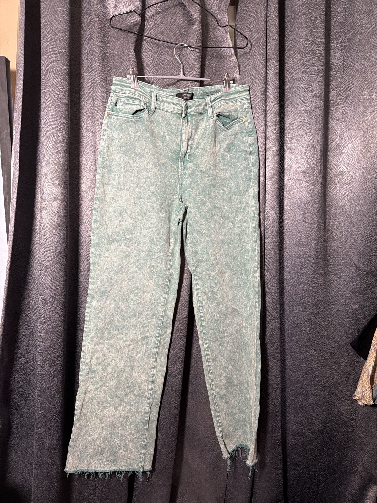 Judy Blue Garment Dyed Acid Wash Raw Hem Jeans Green Size 15/32 Judy Blue Garment Dyed Acid Wash Raw Hem Jeans Green Size 15/32