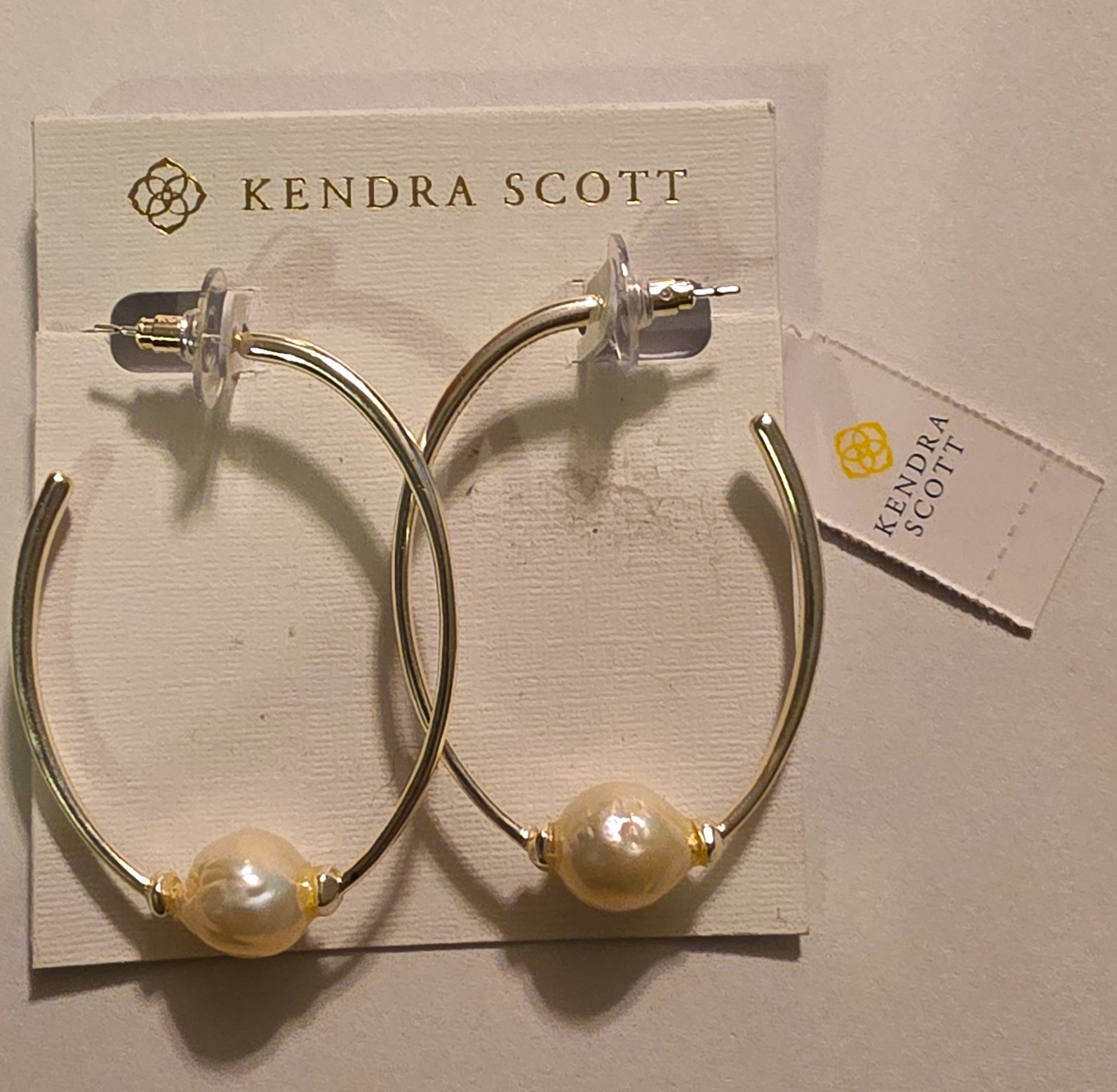 Kendra Scott Hoop Earrings Gold Tone White Round Pearl Butterfly Closure
