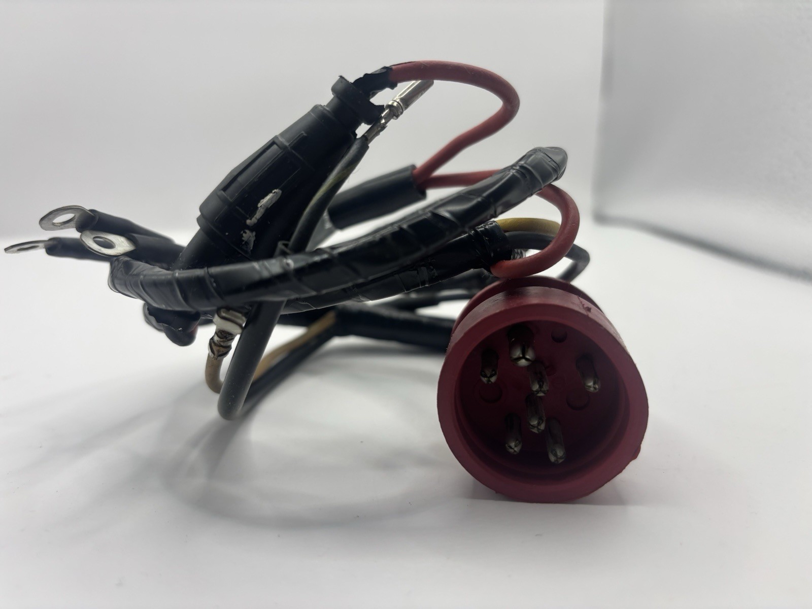 NEW OEM NOS 1985-1987 Evinrude Johnson 20-35 HP Engine Harness #0582524 / 582524