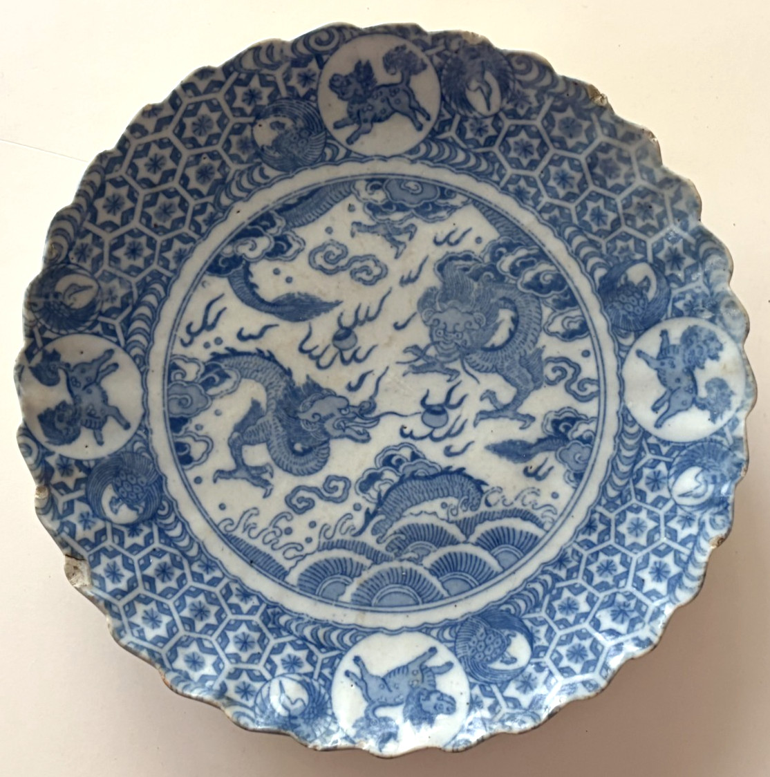 CHINESE BLUE WHITE PORCELAIN DRAGON DISH 18th - 19th CENTURY CHINESE BLUE WHITE PORCELAIN DRAGON DISH 18th - 19th CENTURY