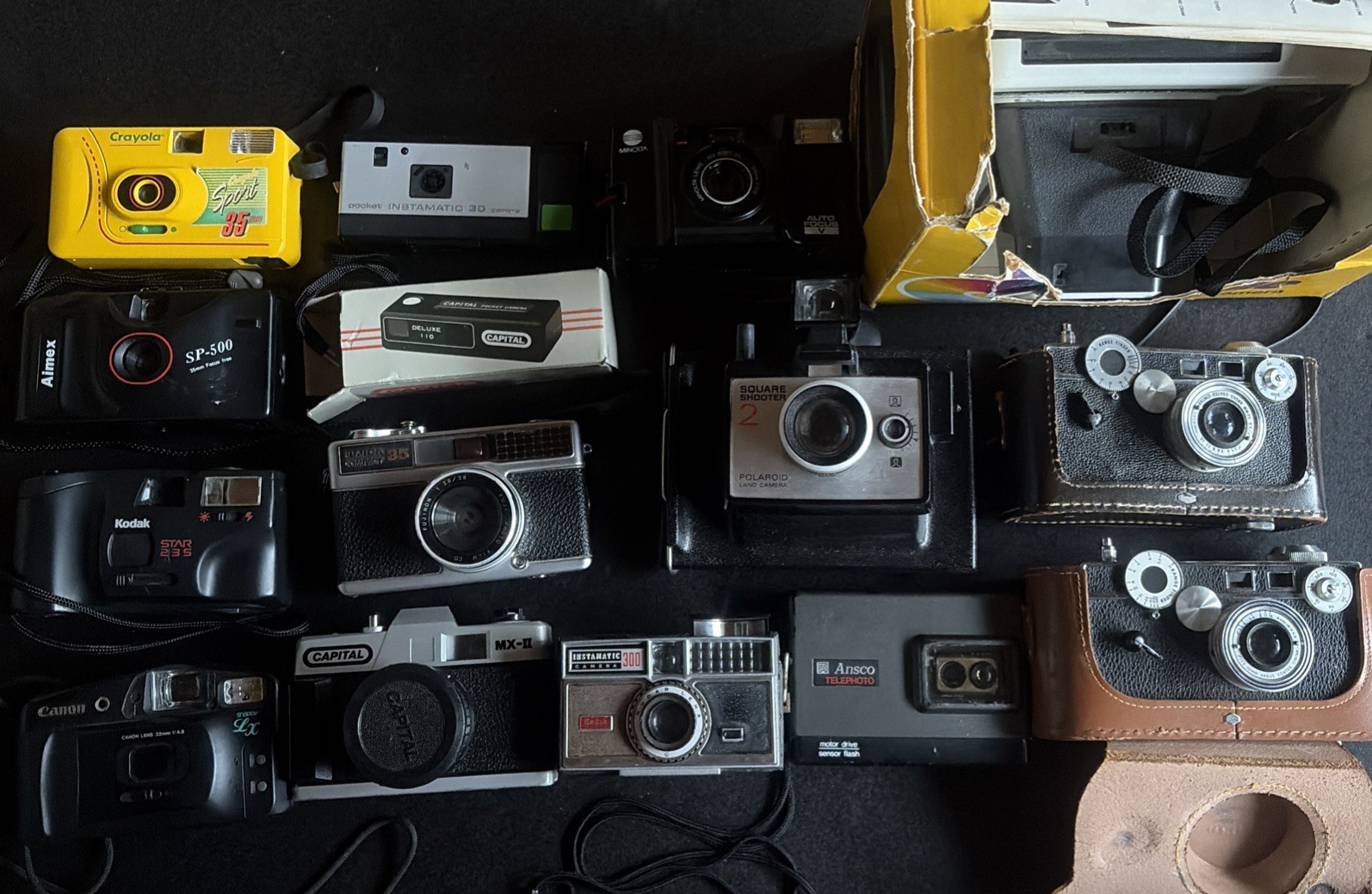 15 Vintage Camera Lot - Untested -Canon, Argus, Polaroid, Kodak, etc. R275