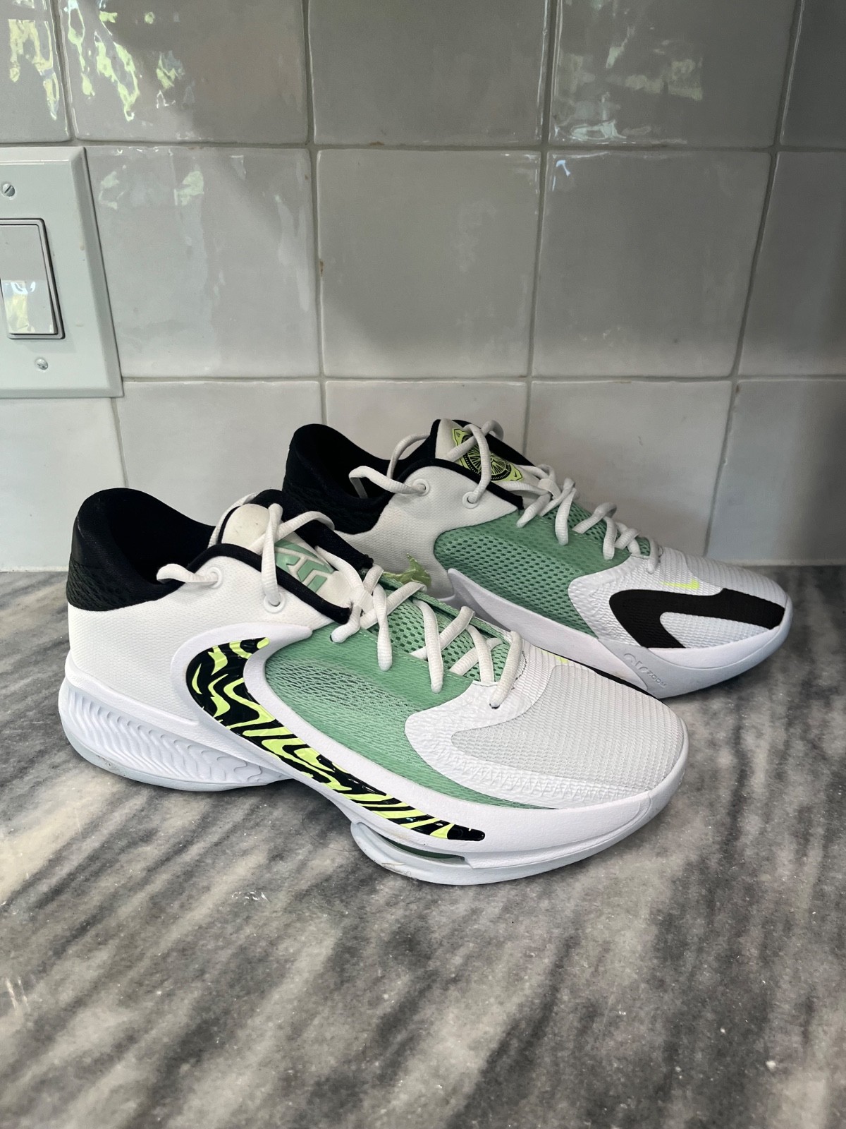Nike Zoom Freak 4 Greek Coastline  (sz 8.5) - Excellent Condition