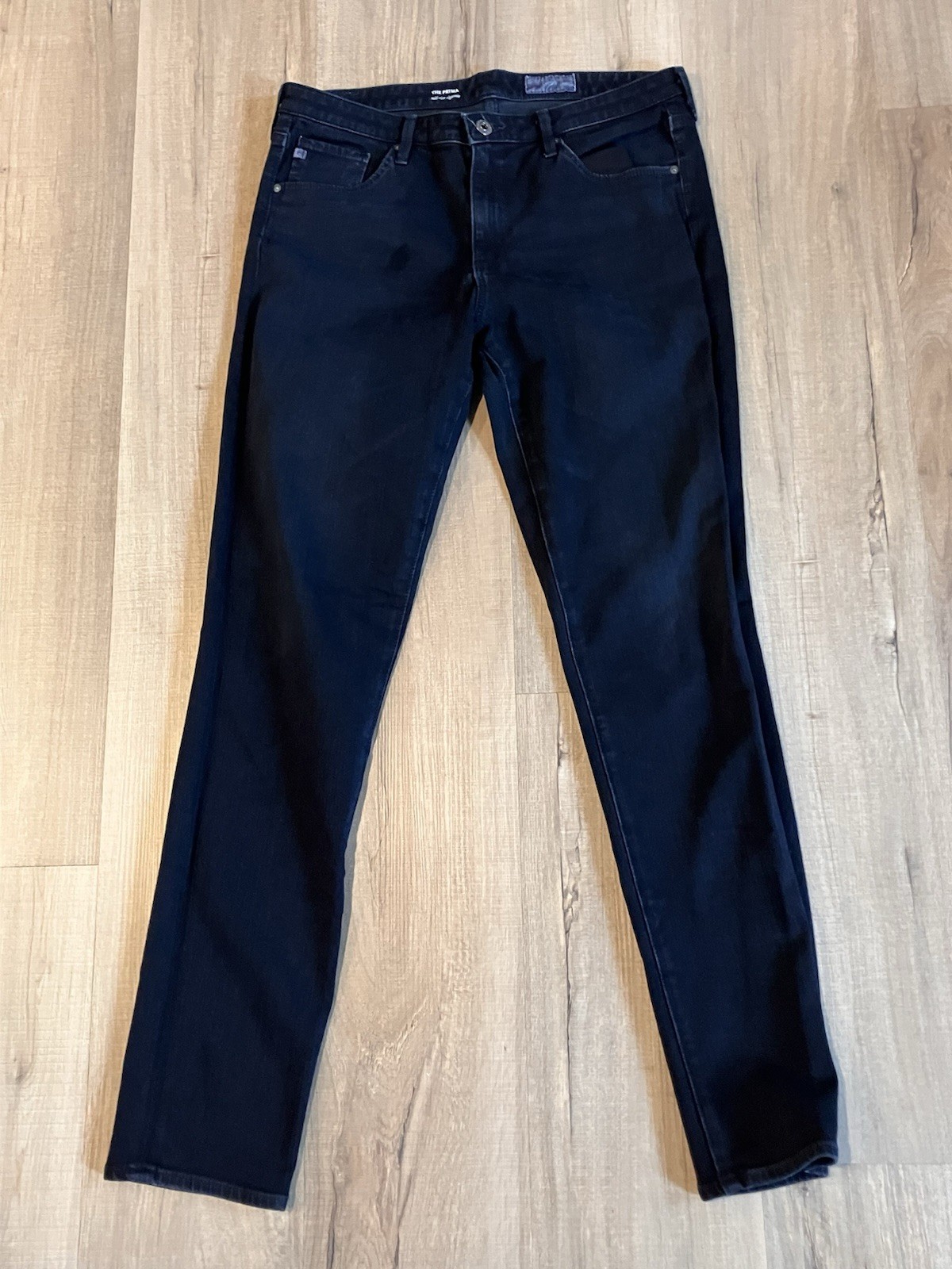 AG Woman’s Jeans Size 10, The Prima, Mid Rise Cigarette AG Woman’s Jeans Size 10, The Prima, Mid Rise Cigarette