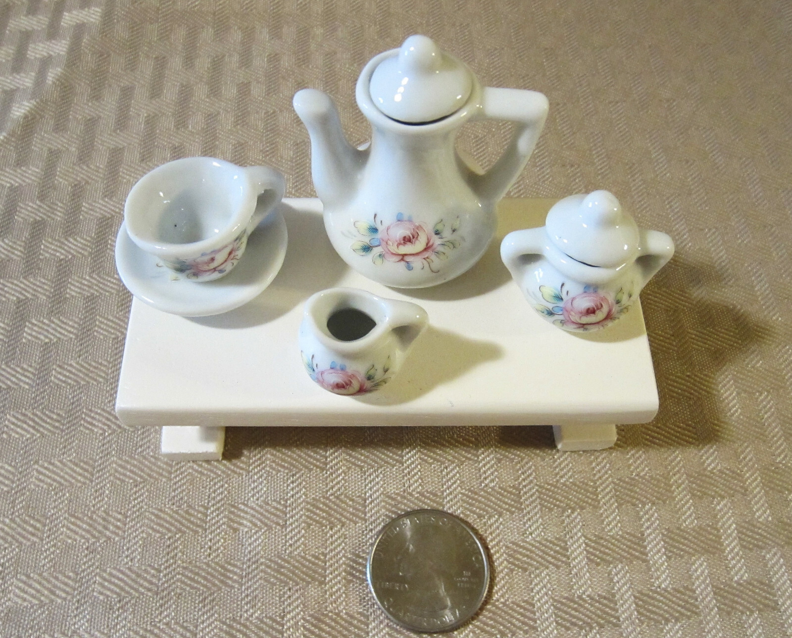 Vintage Miniature Tea Set With Miniature Table - Tiny/Doll Sized Vintage Miniature Tea Set With Miniature Table - Tiny/Doll Sized