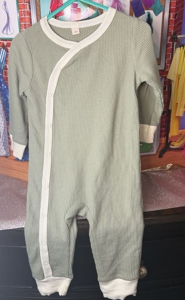 Waffle Knit Baby Romper Size 12m Green
