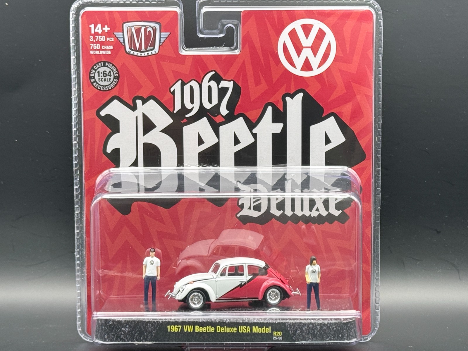 M2 1967 VW Beetle Deluxe USA Model Diorama 67500-20 1/64