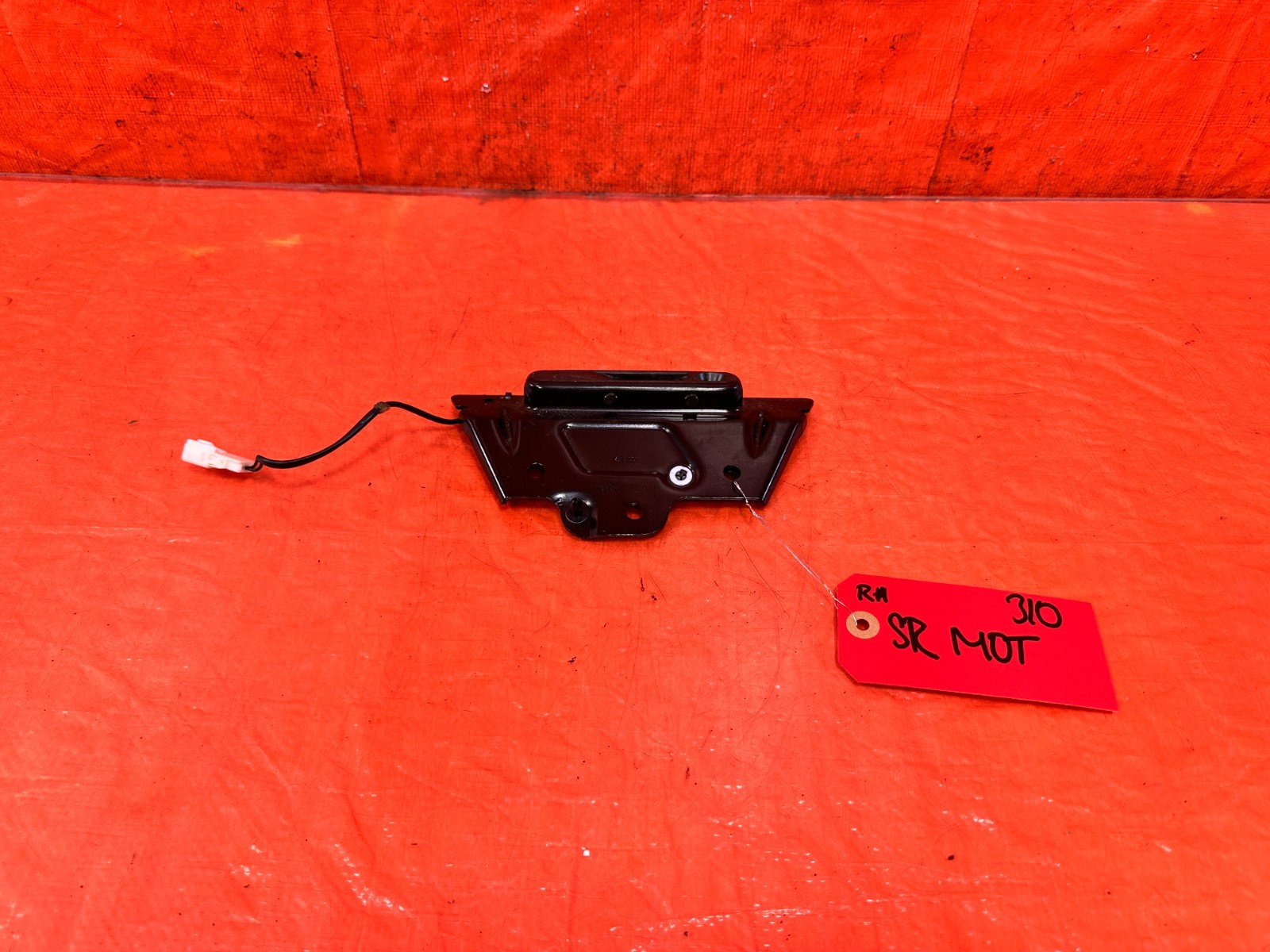 09-15 INFINITI G37 CONVERTIBLE TOP LATCH - RIGHT SIDE - 97080 JJ50A OEM #310