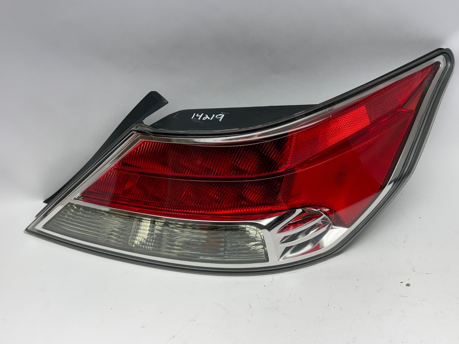 2009-2011 Acura TL Passenger Right side taillight assembly
