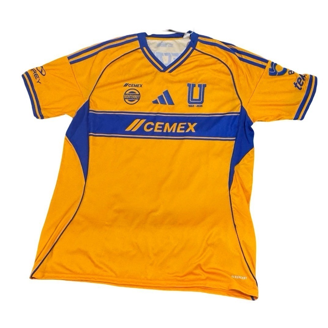 Adidas Tigres UANL 2024-2025 Home Soccer Jersey Mens XL IT8632 Adidas Tigres UANL 2024-2025 Home Soccer Jersey Mens XL IT8632