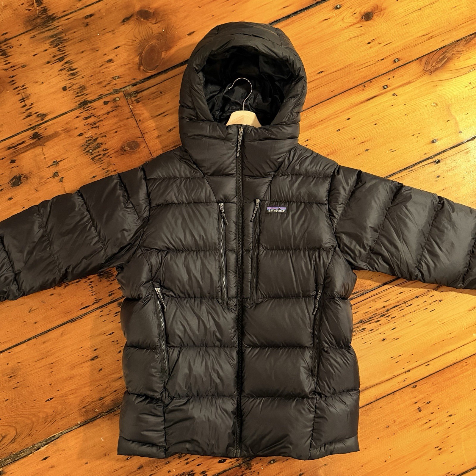 Patagonia Fitz Roy Down Hoody Men’s Medium Black Puffer Jacket Excellent