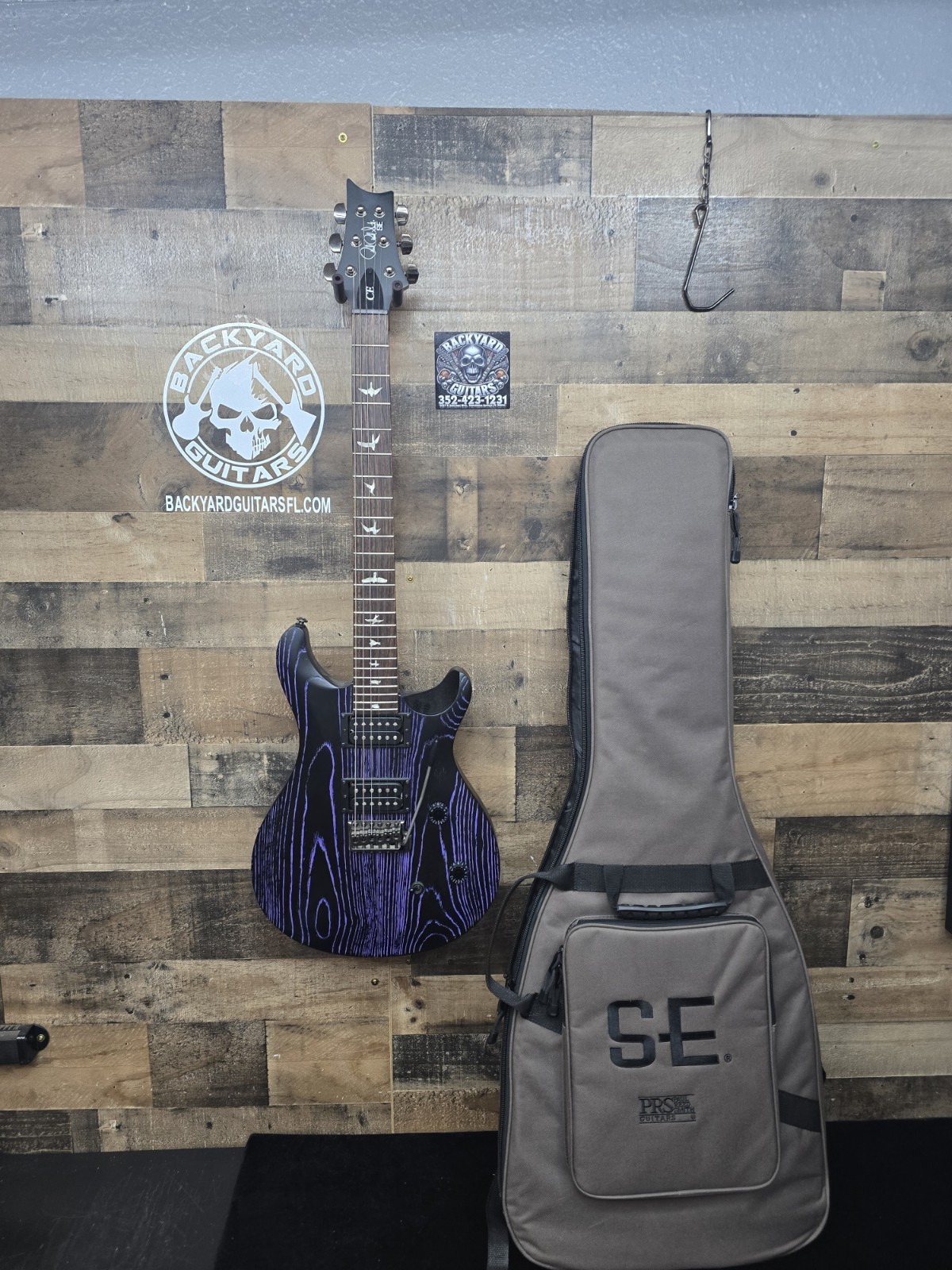 PRS SE Swamp Ash CE 24 Sandblasted LTD Electric Guitar Sandblasted Blue PRS SE Swamp Ash CE 24 Sandblasted LTD Electric Guitar Sandblasted Blue