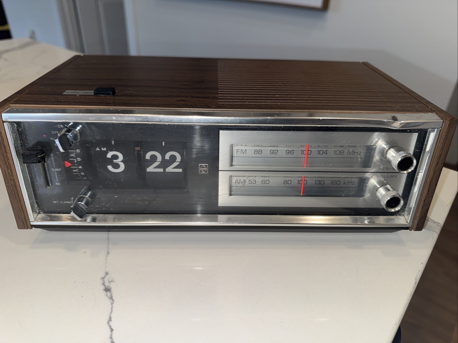 Functional READ Panasonic rc-6530 digital flip clock vintage radio Functional READ Panasonic rc-6530 digital flip clock vintage radio