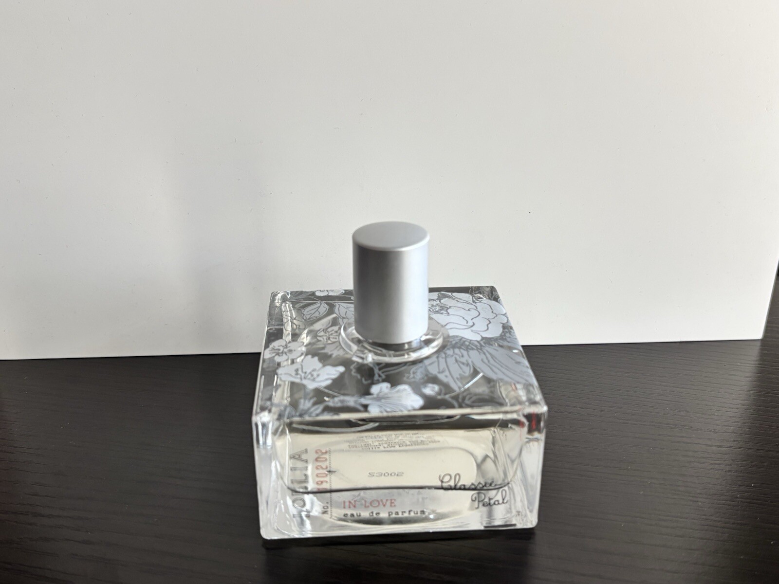 LOLLIA IN LOVE NO:190202 CLASSIC PETAL EAU DE PARFUM 3.4 OZ NEW WITHOUT BOX LOLLIA IN LOVE NO:190202 CLASSIC PETAL EAU DE PARFUM 3.4 OZ NEW WITHOUT BOX