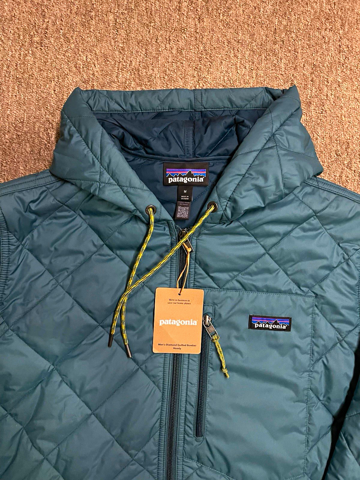 Patagonia Men\'s Diamond Quilted Bomber Hooded Full Zip Jacket Pockets Blue M Patagonia Men\'s Diamond Quilted Bomber Hooded Full Zip Jacket Pockets Blue M