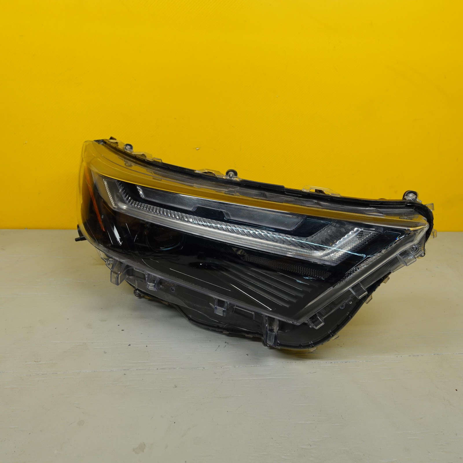 2022-2025 TOYOTA RAV4 Front Right Side Headlight Led Oem 811100r35000