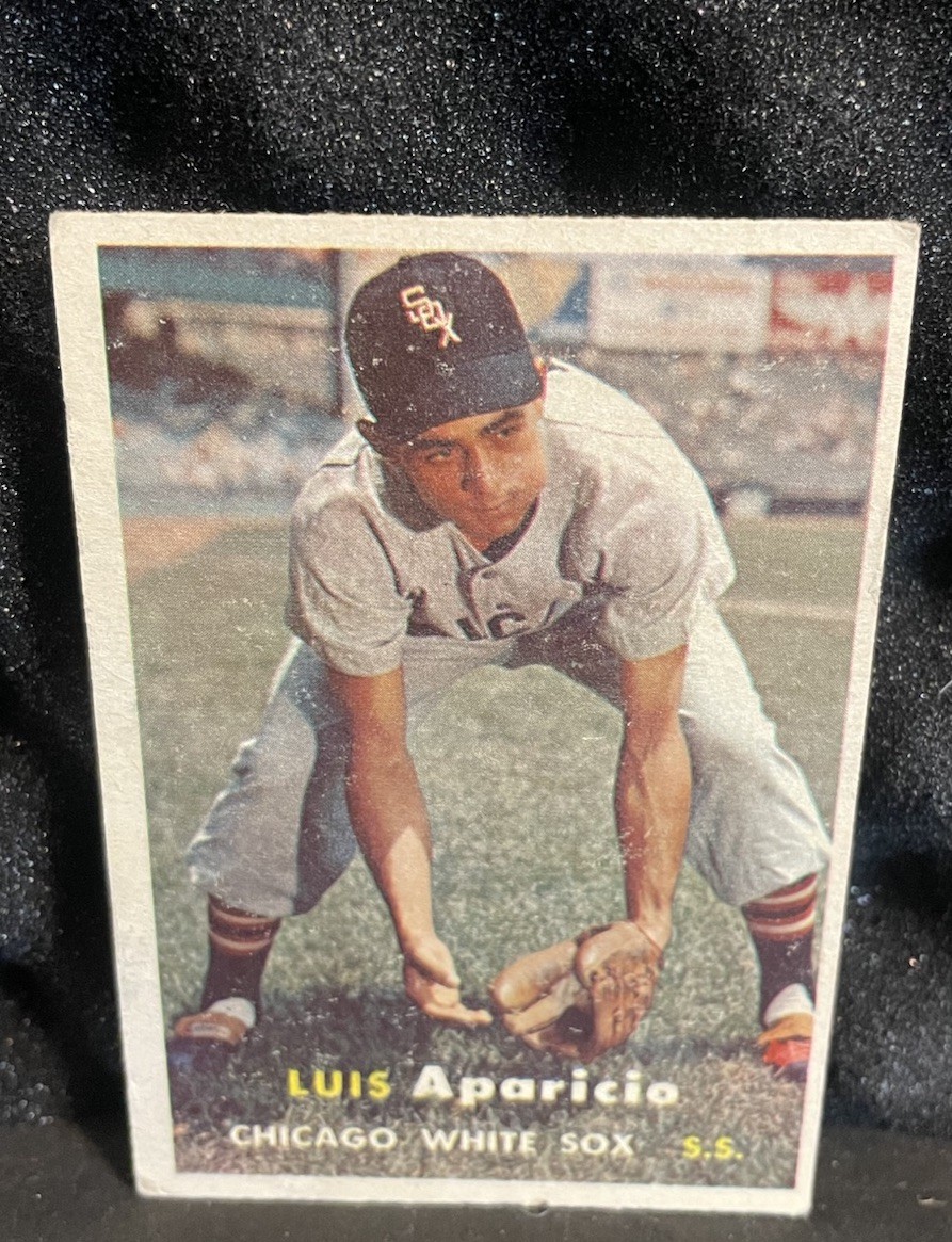 1957 Topps - Luis Aparicio #7 1957 Topps - Luis Aparicio #7