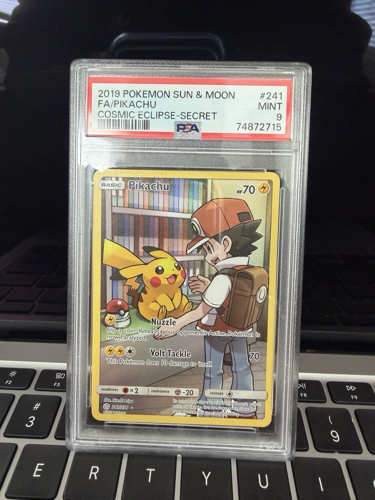 Pikachu 241/236 SM Cosmic Eclipse Secret Rare Full Art Holo EN 2019 PSA 9