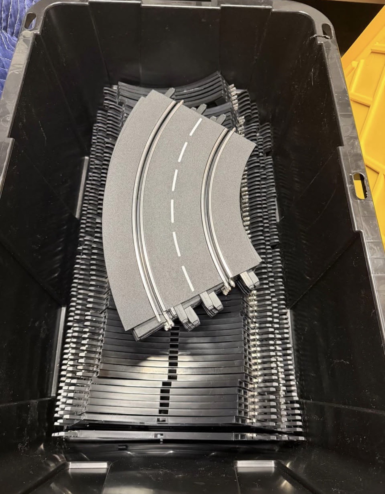 Carrera digital 124/132 1/60 Curve Track $4 a piece Carrera digital 124/132 1/60 Curve Track $4 a piece