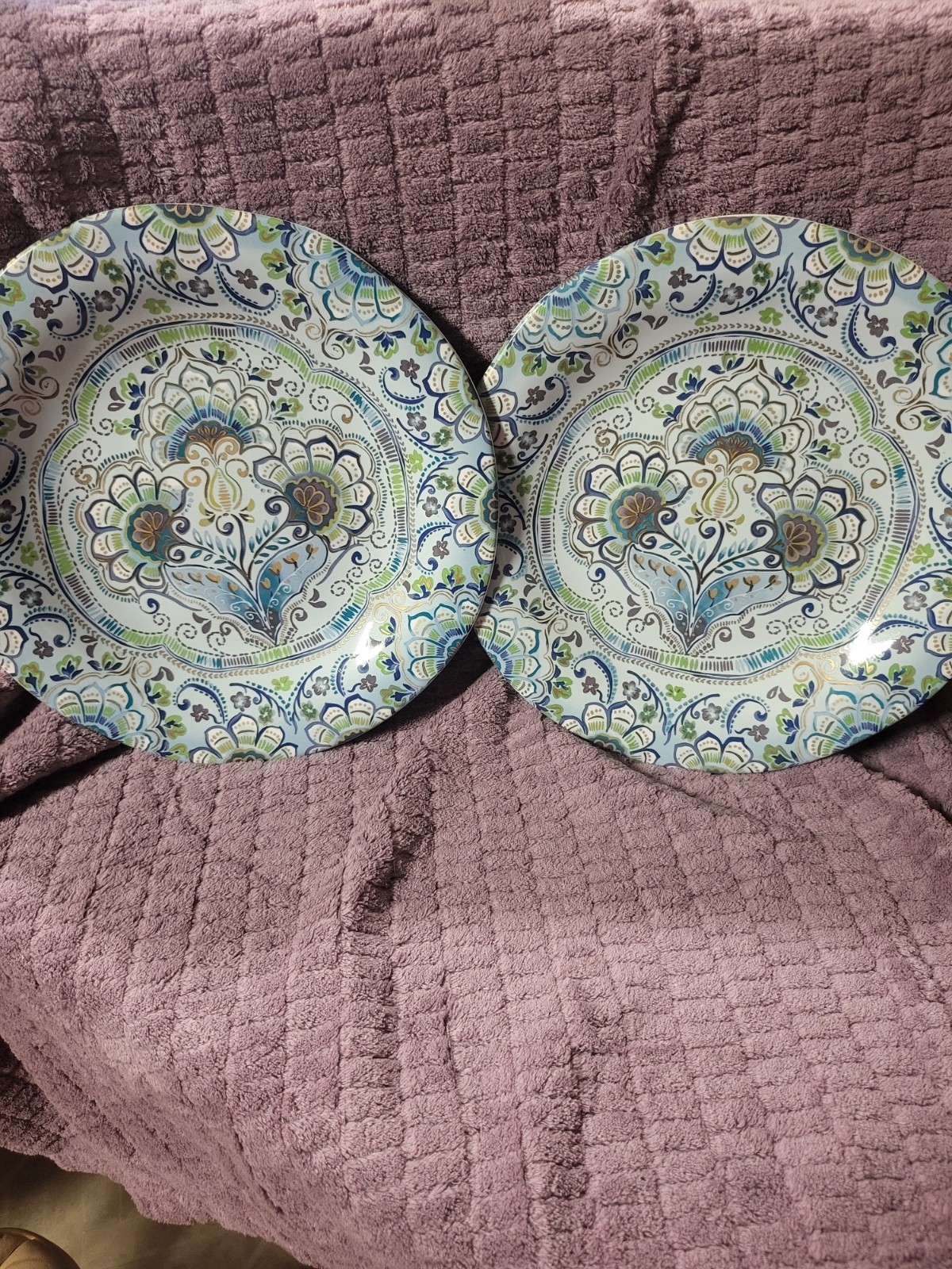 222 Fifth Aisha Dinner Plates 2 ct