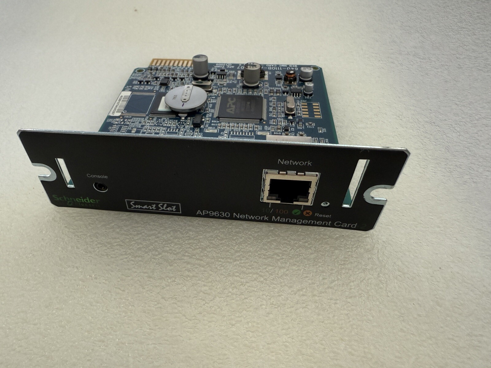 APC Smart Slot AP9630 UPS Network Management Card 2 LAN RJ45 APC Smart Slot AP9630 UPS Network Management Card 2 LAN RJ45