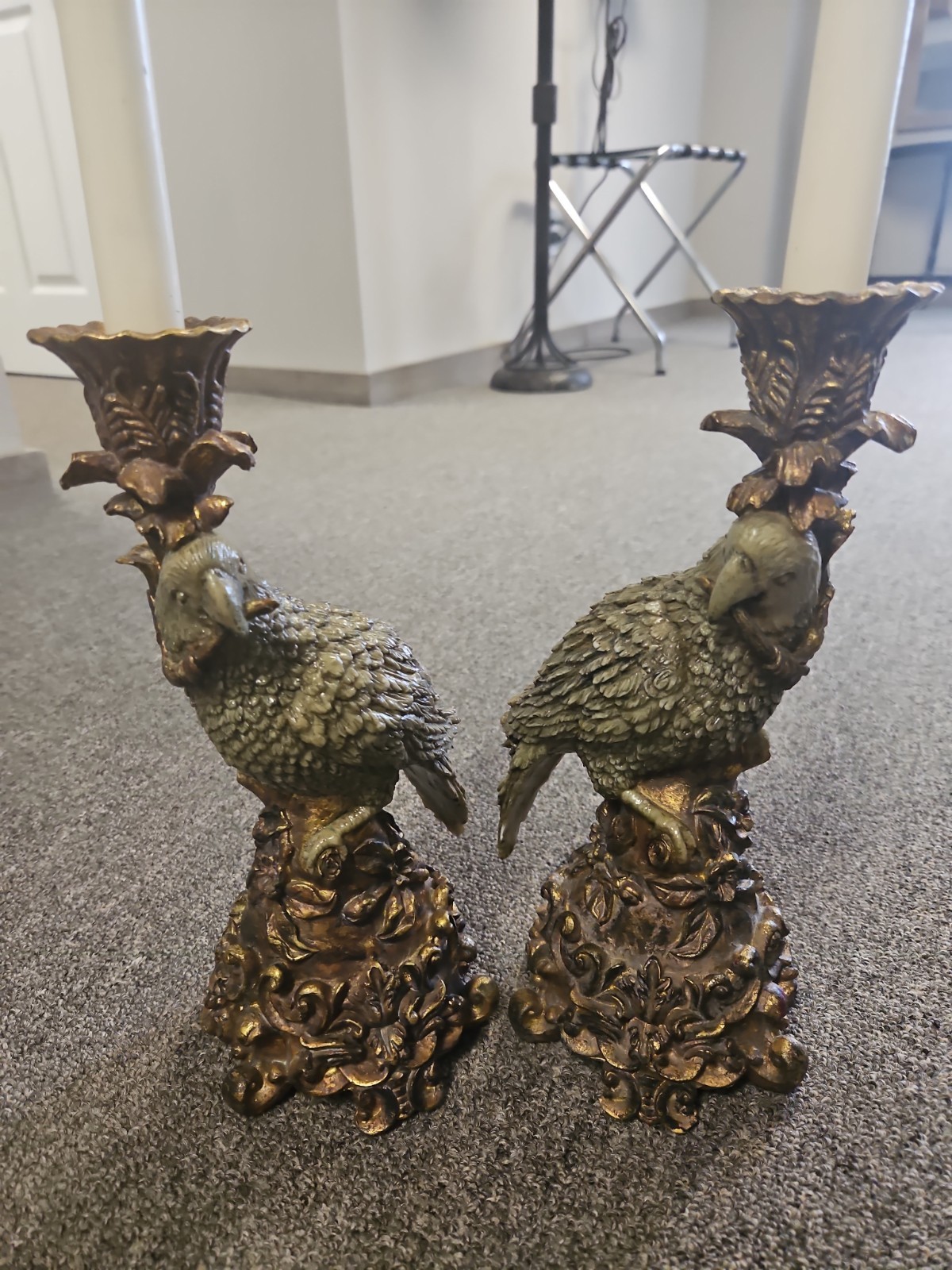 Vintage Dick Hsiao Hand-Painted Parrot Candlesticks Measures 5 1/2\ Vintage Dick Hsiao Hand-Painted Parrot Candlesticks Measures 5 1/2\