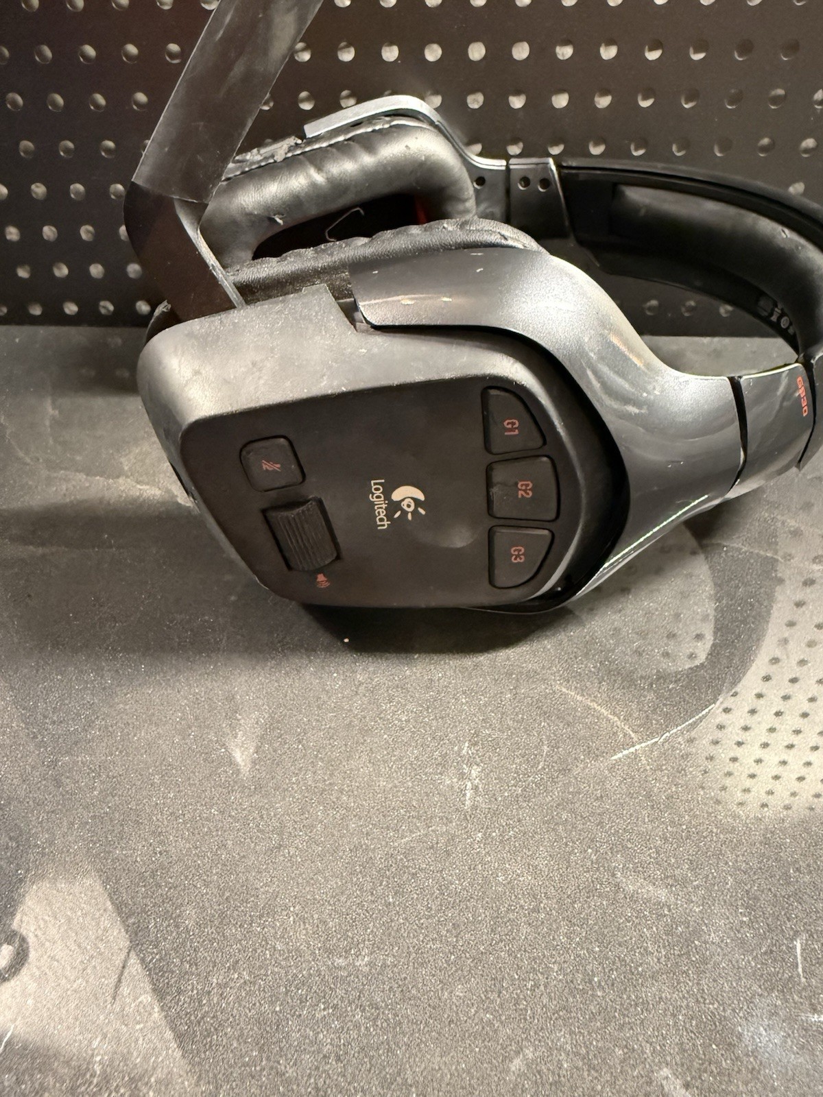 Logitech G930 Wireless Gaming Headset 7.1 Surround Sound PC Gaming Headphones
