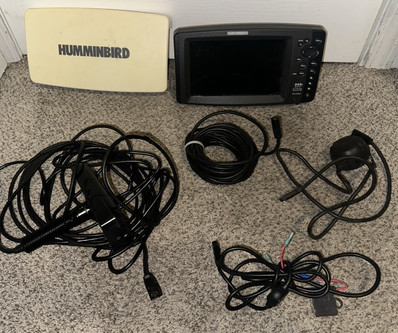 Humminbird 998C SI Side Imaging, Tested & Working Fish Finder With Transducer Humminbird 998C SI Side Imaging, Tested & Working Fish Finder With Transducer