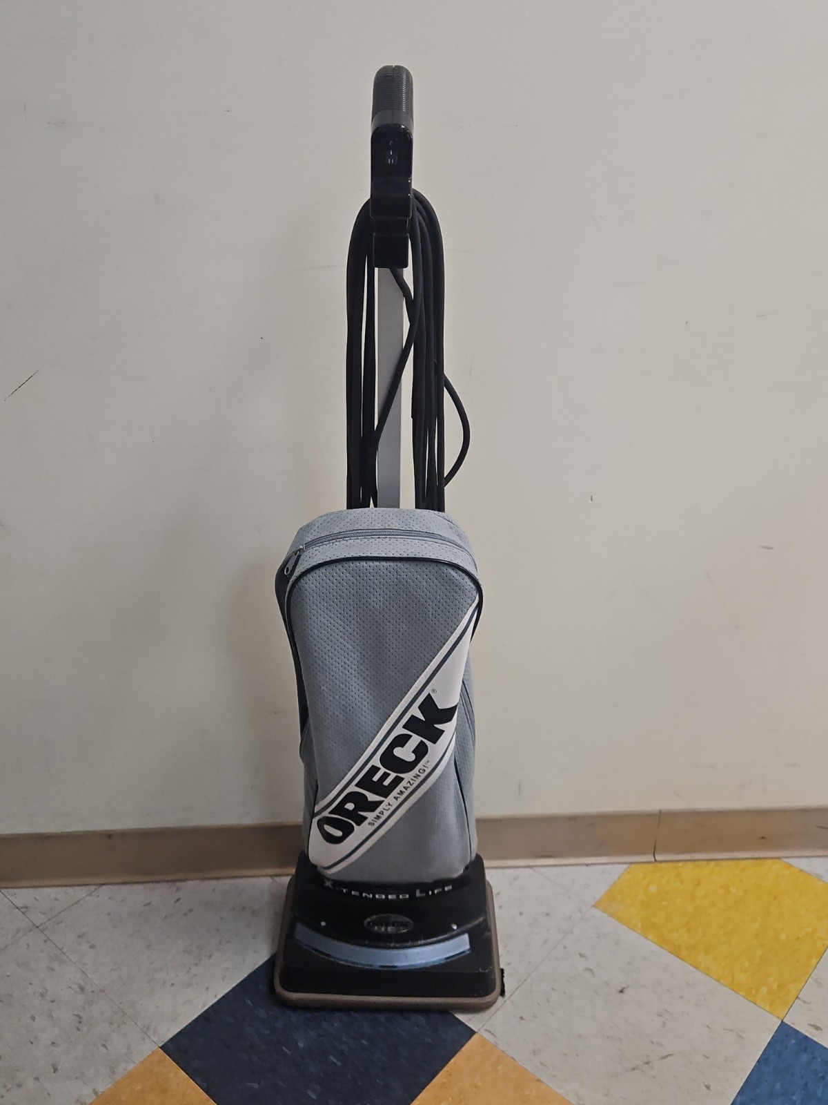 Oreck XL2 Ultra U4060H2B Upright Vacuum