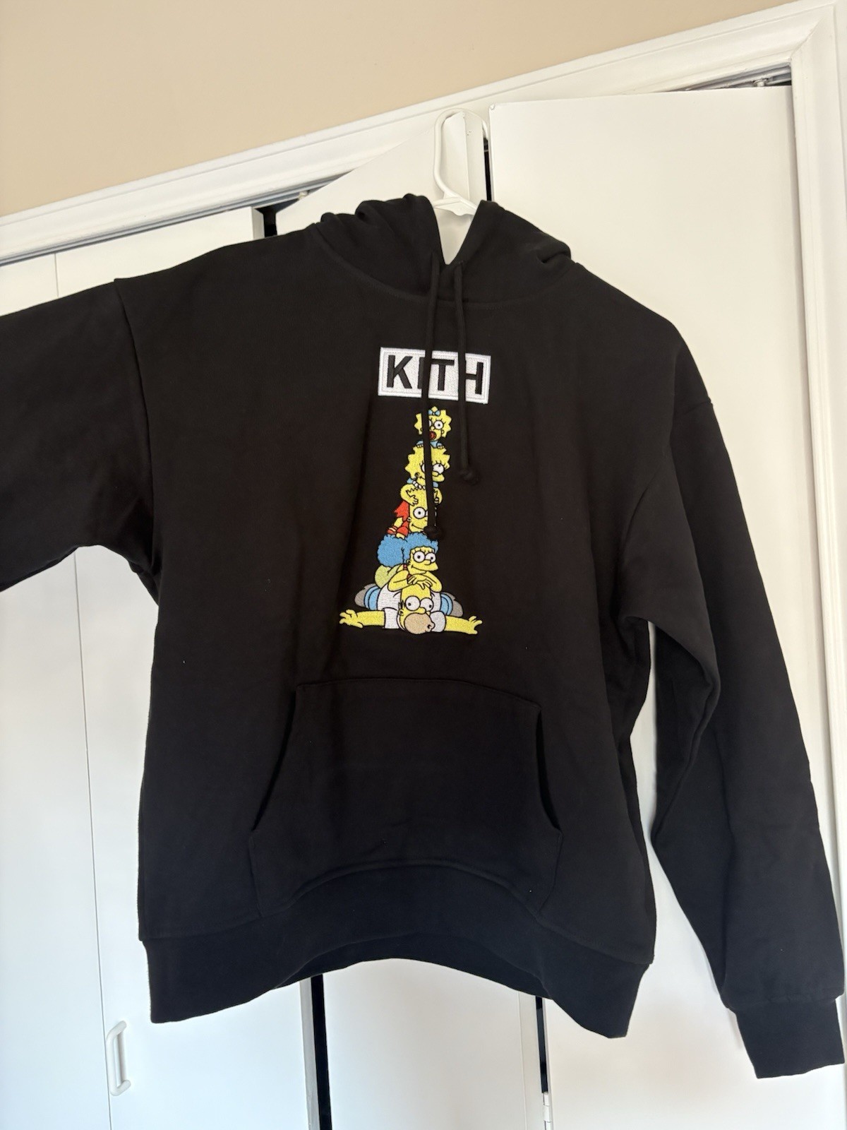 KITH x The Simpsons Family Stack Graphic Pullover Hoodie Black Size M KITH x The Simpsons Family Stack Graphic Pullover Hoodie Black Size M