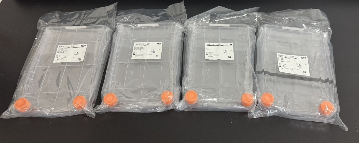 NEW CORNING 3268 CellSTACK 1 CHAMBER / 1 Layer Sterile, (exp. 2027) - Set of 4 NEW CORNING 3268 CellSTACK 1 CHAMBER / 1 Layer Sterile, (exp. 2027) - Set of 4
