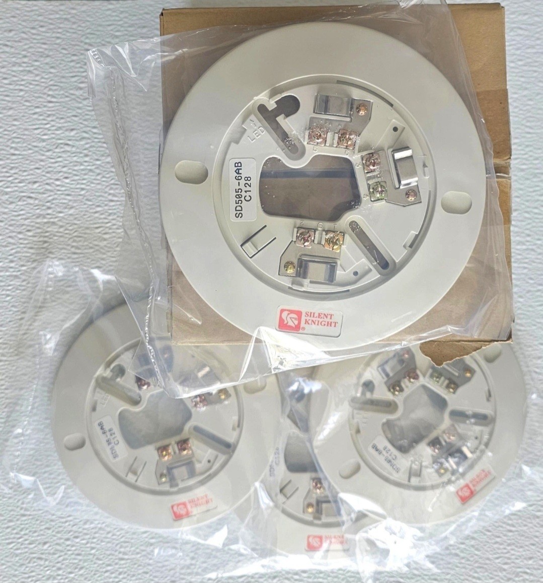 NEW SILENT KNIGHT SD505 6AB - BASE for SD505 SERIES DETECTORS NEW SILENT KNIGHT SD505 6AB - BASE for SD505 SERIES DETECTORS