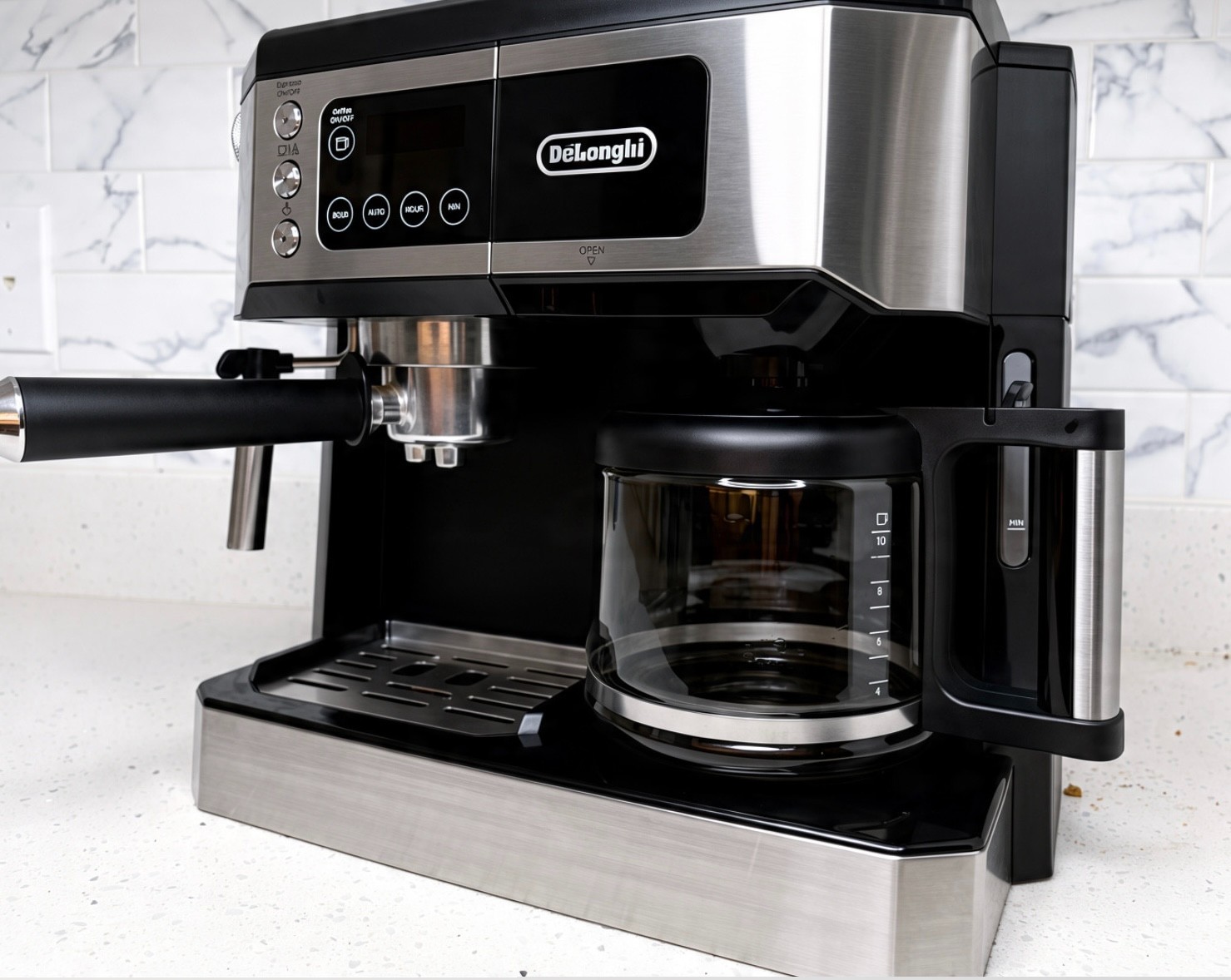 De\'Longhi COM530M All-in-One Coffee & Espresso Machine 10-Cup 32oz De\'Longhi COM530M All-in-One Coffee & Espresso Machine 10-Cup 32oz