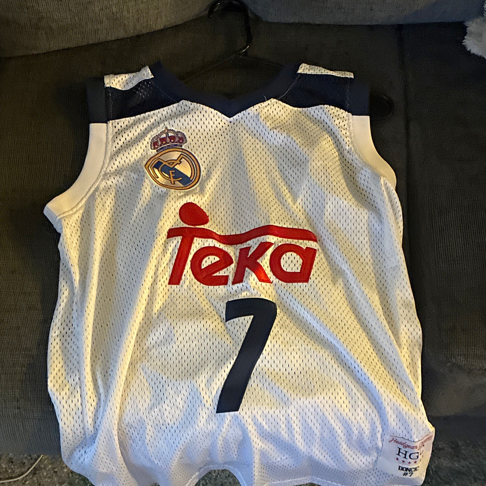 adidas Real Madrid Luka Dončić #7 Basketball Jersey Size M White Blue Red