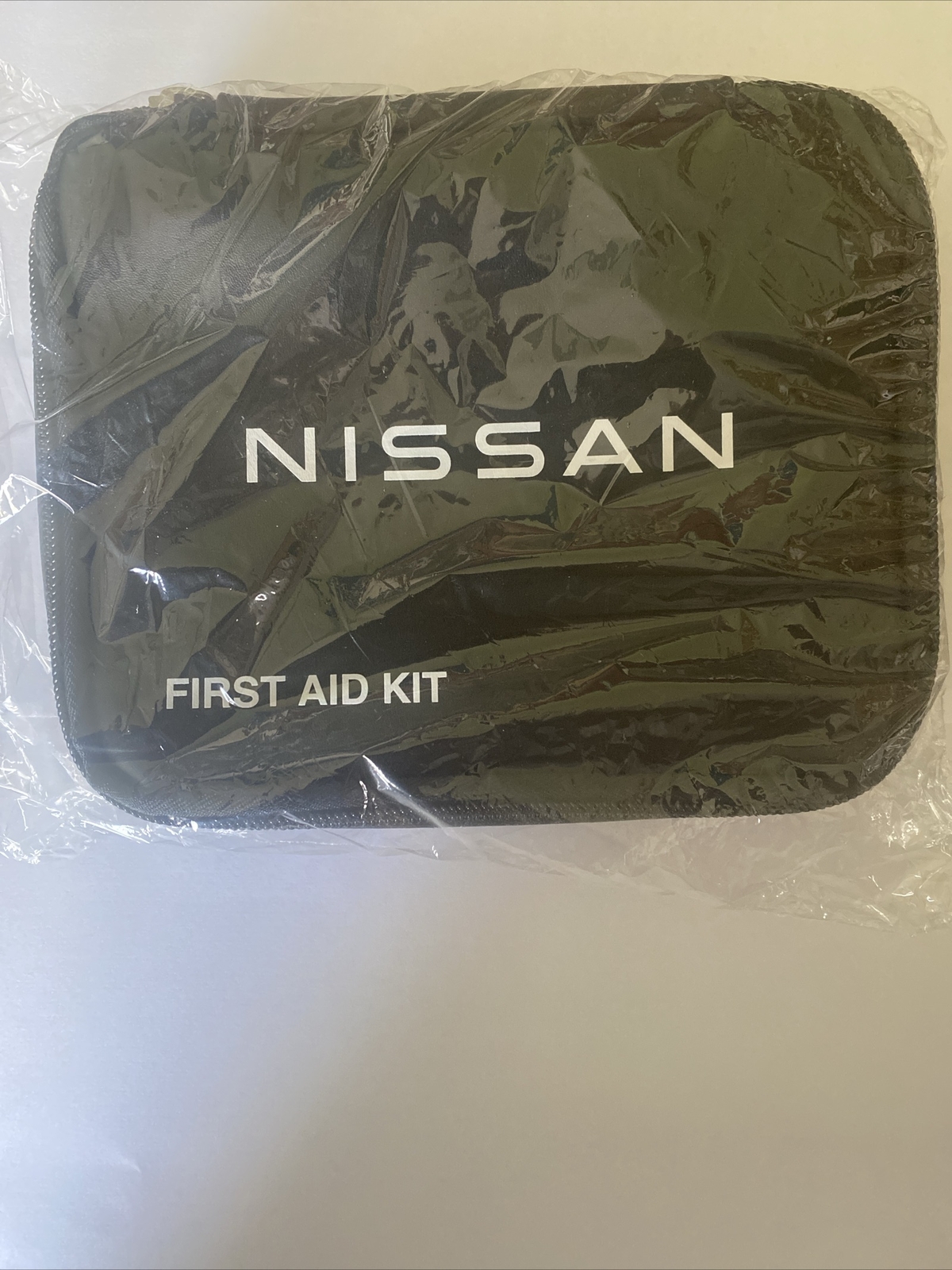 OEM BRAND NEW SEALED NISSAN FIRST AID KIT IN SEALED NISSAN 999m1-st000.